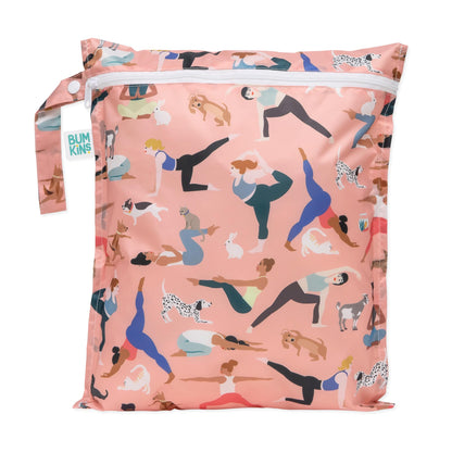 Bumkins Waterproof Hanging Wet Bag Large for Baby, Laundry, Dirty Clothes, Travel, Swim Suit, Cloth Diapers, Pool, Towels, Daycare, Beach, Zip Reusable Bag, Wetdry Vacation Packing, XL Boho Beige