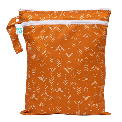 Bumkins Waterproof Hanging Wet Bag Large for Baby, Laundry, Dirty Clothes, Travel, Swim Suit, Cloth Diapers, Pool, Towels, Daycare, Beach, Zip Reusable Bag, Wetdry Vacation Packing, XL Boho Beige
